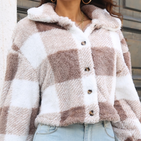 Classic Mocha Plaid Buttoned Jacket - Picture 3 of 4